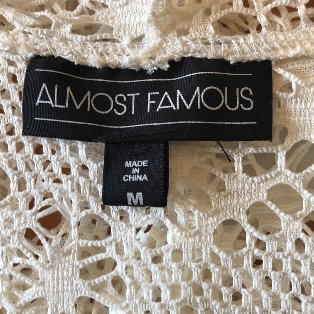 Women’s white lace hooded top, ALMOST FAMOUS - Picture 3 of 4
